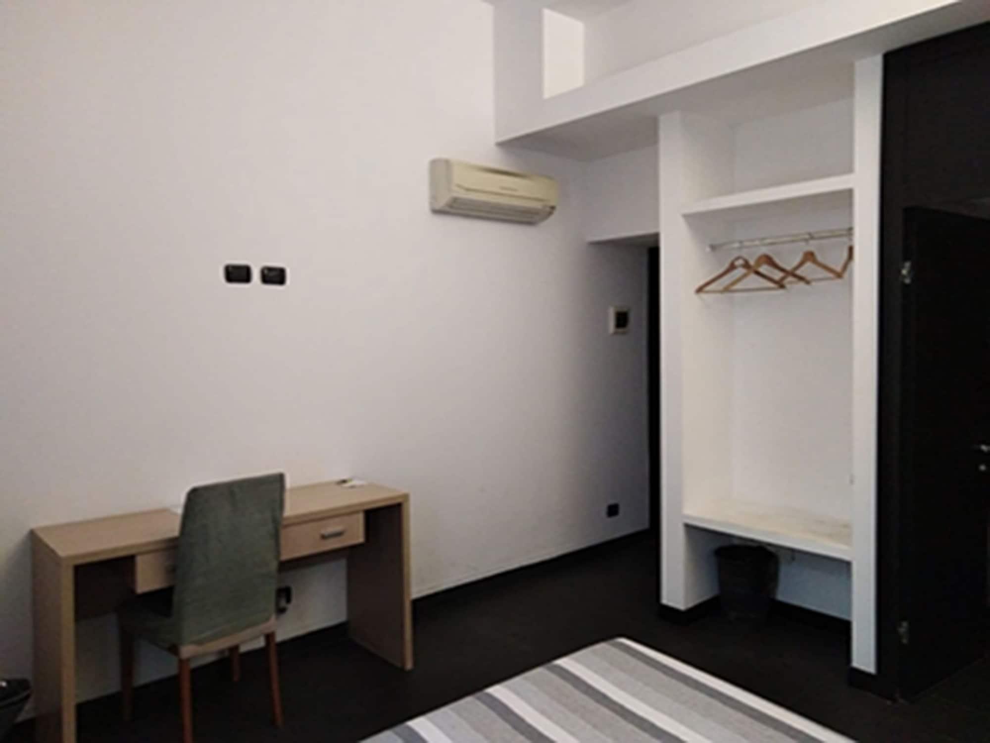M&J Place Hostel Rome Bagian luar foto