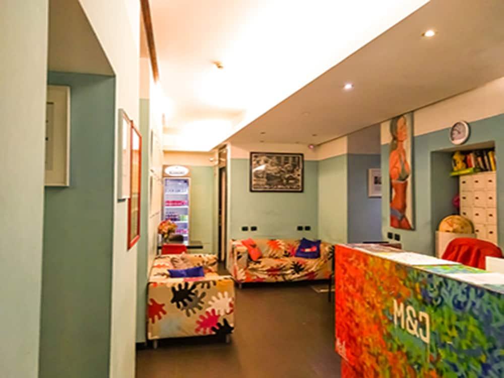 M&J Place Hostel Rome Bagian luar foto